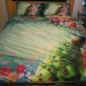 Beautiful Queen Peacock Duvet